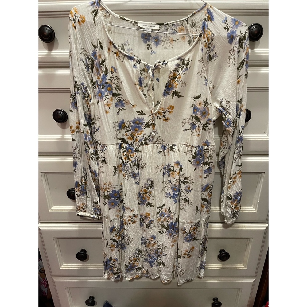 American Eagle floral long sleeve dress